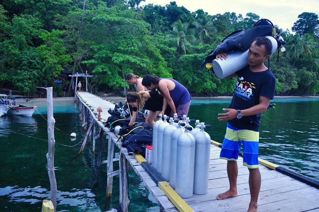 Raja Ampat Dive Resort Tapokreng Kültér fotó