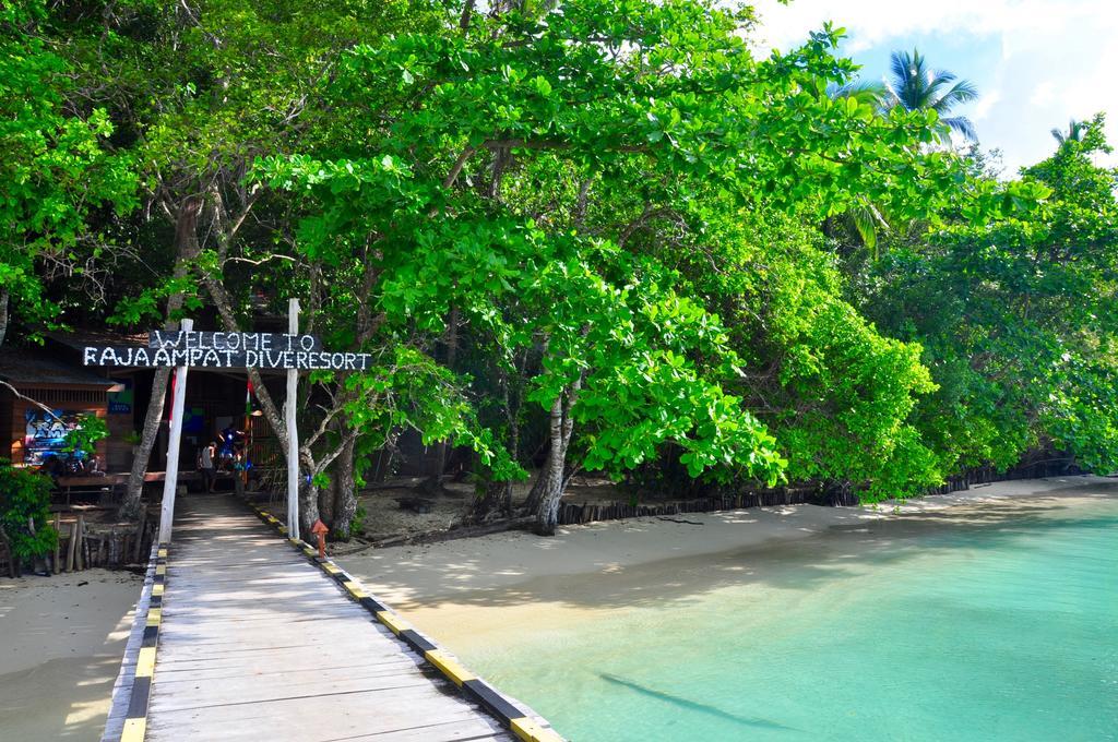 Raja Ampat Dive Resort Tapokreng Kültér fotó