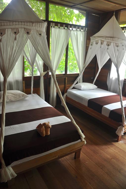 Raja Ampat Dive Resort Tapokreng Kültér fotó