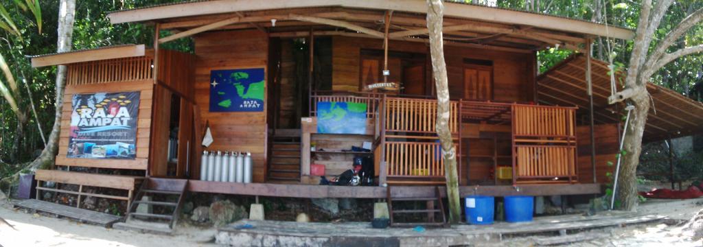 Raja Ampat Dive Resort Tapokreng Kültér fotó
