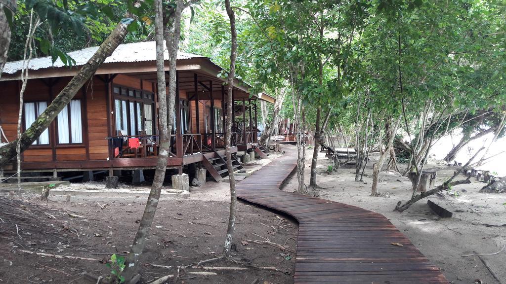 Raja Ampat Dive Resort Tapokreng Kültér fotó