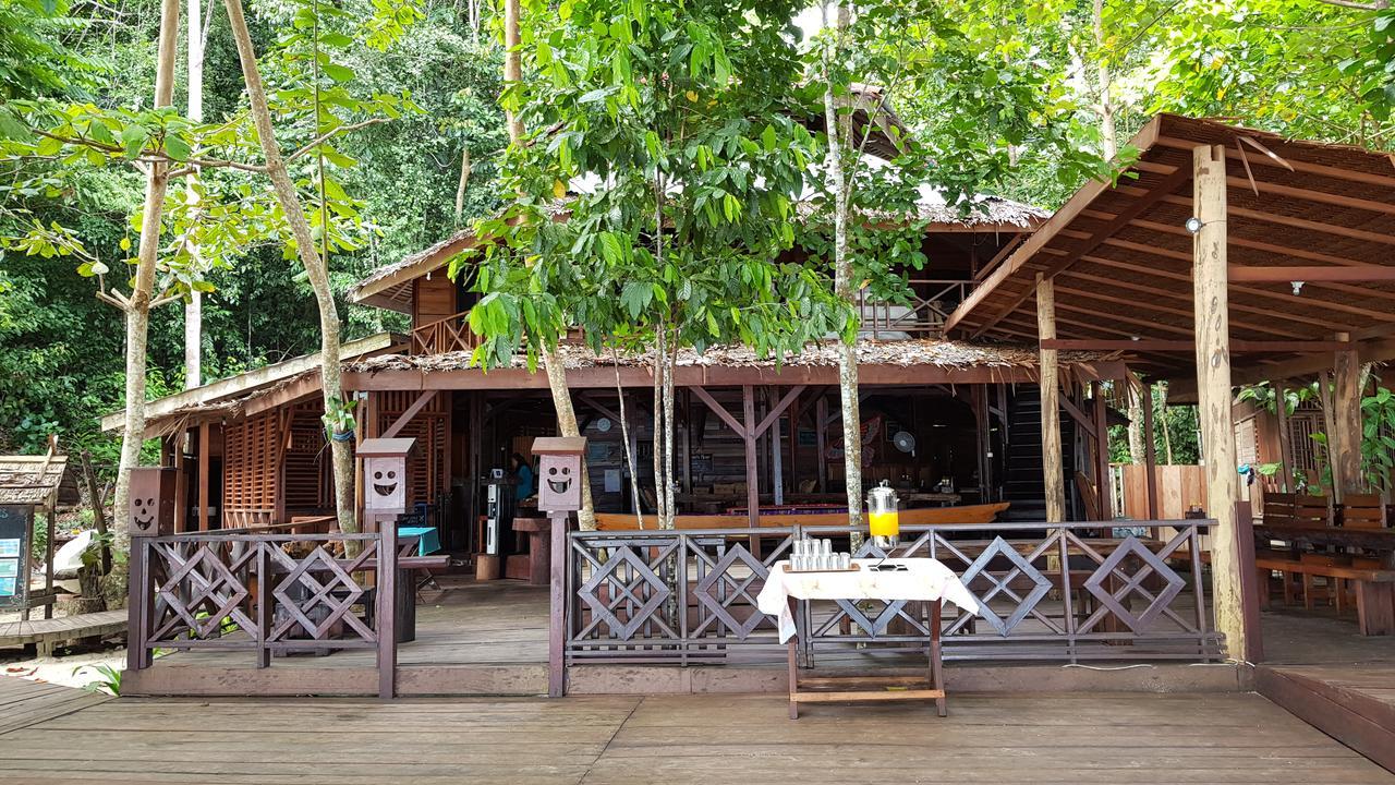 Raja Ampat Dive Resort Tapokreng Kültér fotó